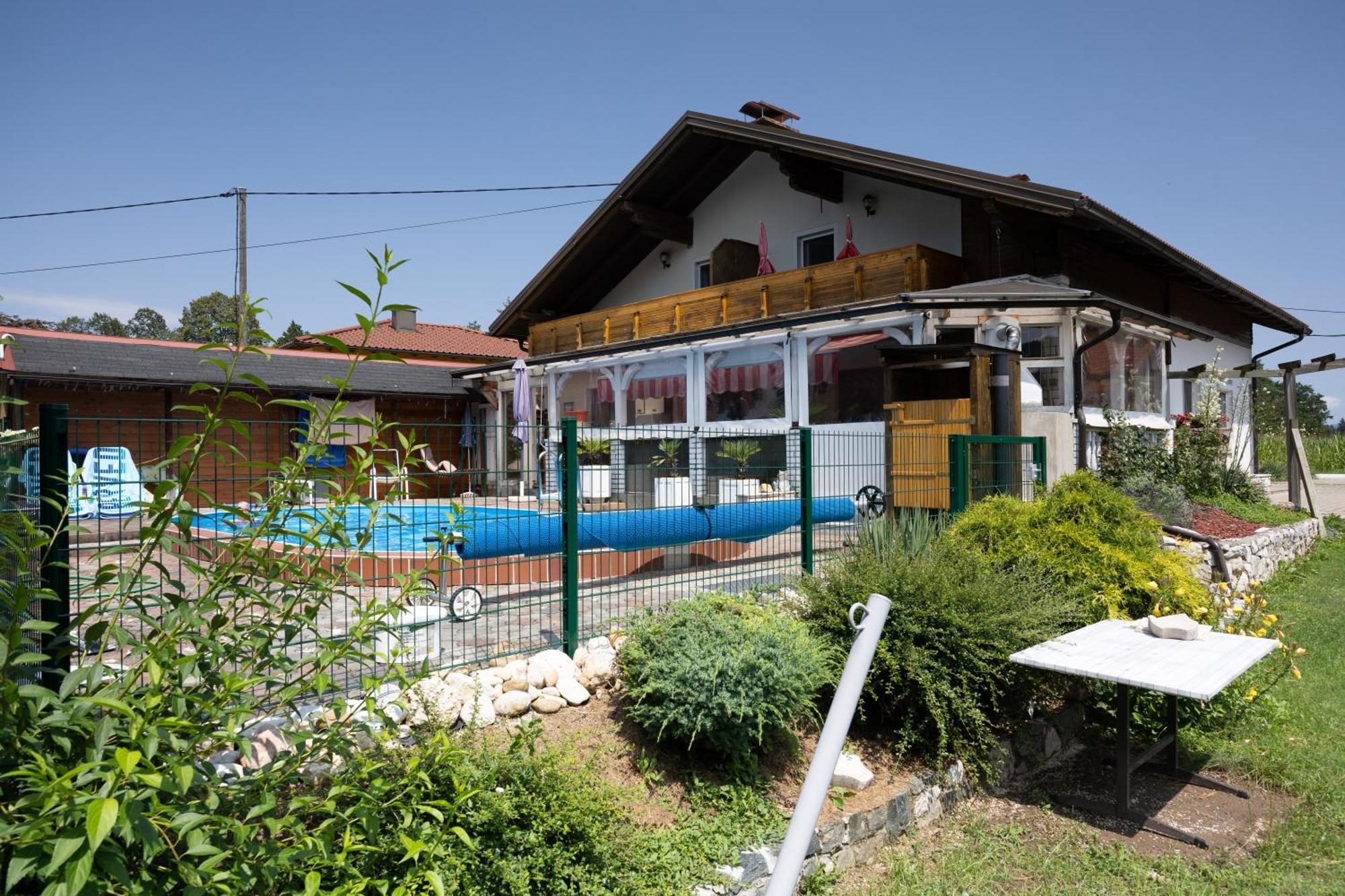 Christis Apartments Eberndorf Екстер'єр фото