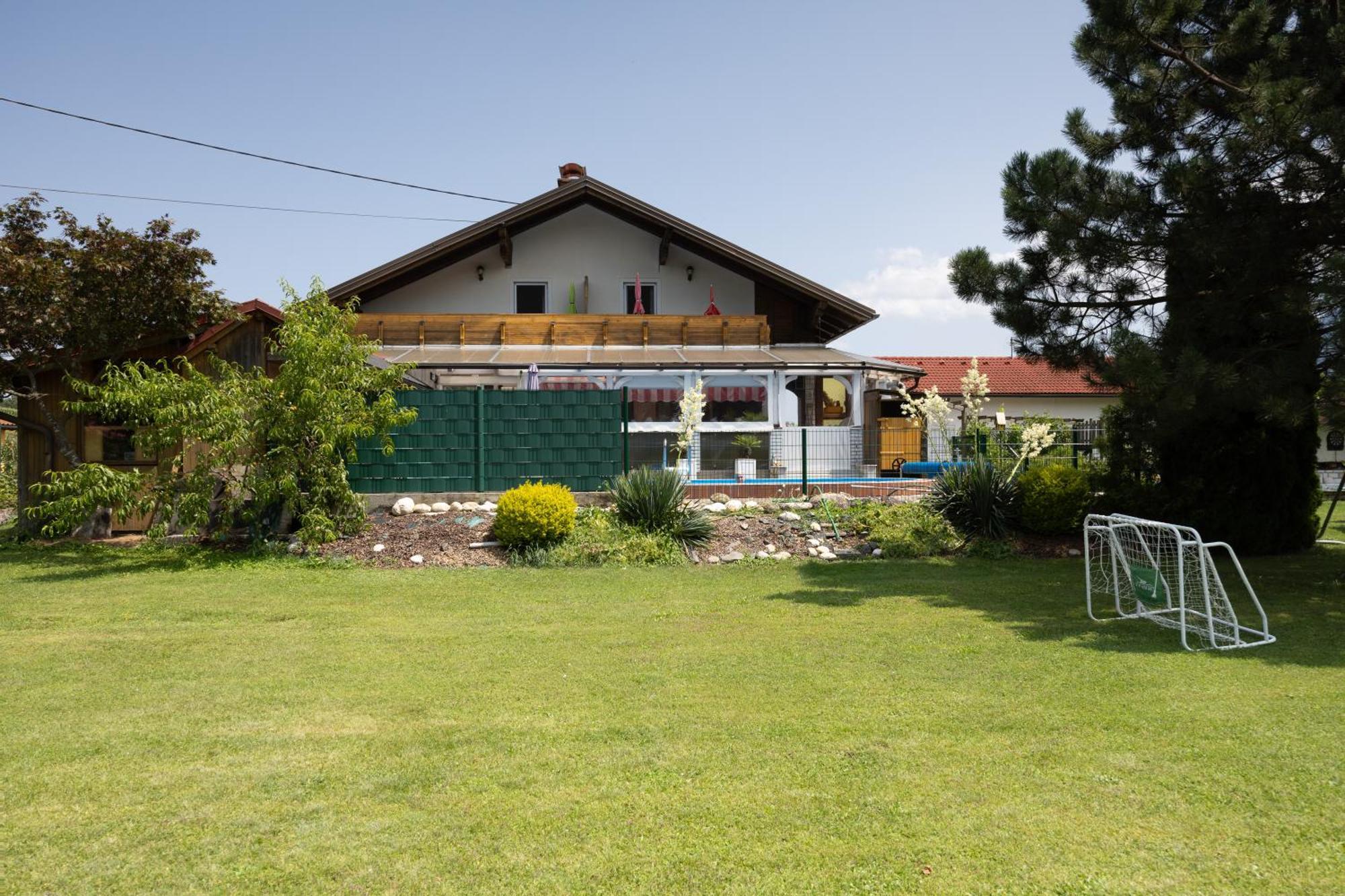 Christis Apartments Eberndorf Екстер'єр фото
