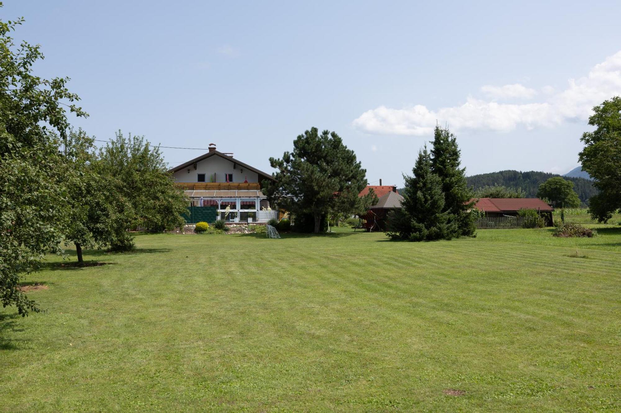 Christis Apartments Eberndorf Екстер'єр фото